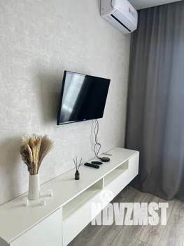 Студия квартира, посуточно, 32м2, 12/32 этаж