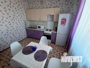 1-к квартира, посуточно, 37м2, 1/1 этаж