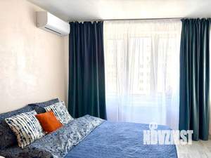 Студия квартира, посуточно, 37м2, 21/25 этаж