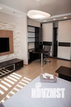 1-к квартира, посуточно, 39м2, 11/18 этаж