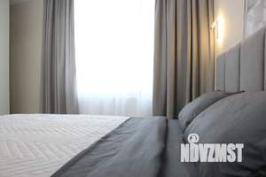 2-к квартира, посуточно, 48м2, 17/25 этаж