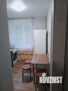1-к квартира, посуточно, 33м2, 2/10 этаж