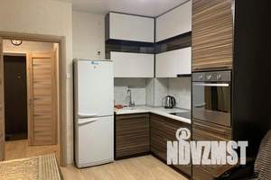 1-к квартира, посуточно, 40м2, 9/9 этаж