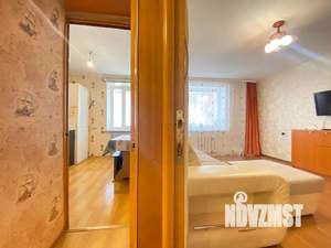 2-к квартира, посуточно, 50м2, 1/9 этаж