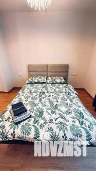 3-к квартира, посуточно, 83м2, 1/1 этаж