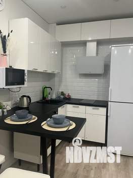 2-к квартира, посуточно, 40м2, 16/25 этаж