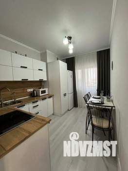 1-к квартира, посуточно, 39м2, 1/1 этаж