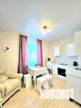 Студия квартира, посуточно, 36м2, 8/19 этаж