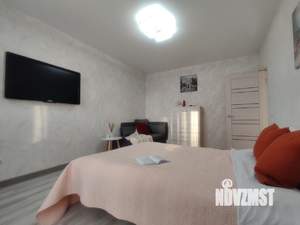 1-к квартира, посуточно, 42м2, 8/18 этаж