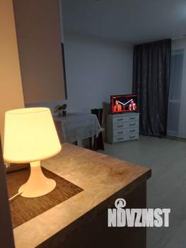 Студия квартира, посуточно, 40м2, 12/12 этаж