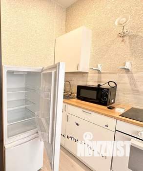 Студия квартира, посуточно, 25м2, 24/24 этаж