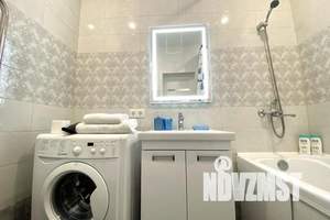 2-к квартира, посуточно, 44м2, 9/25 этаж