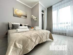 Студия квартира, посуточно, 36м2, 13/25 этаж