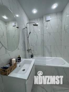 Студия квартира, посуточно, 31м2, 12/25 этаж