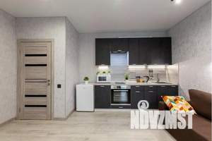 1-к квартира, посуточно, 42м2, 15/21 этаж