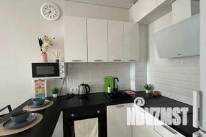 2-к квартира, посуточно, 35м2, 16/35 этаж