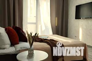 1-к квартира, посуточно, 42м2, 8/18 этаж