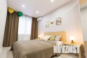 2-к квартира, посуточно, 60м2, 17/25 этаж