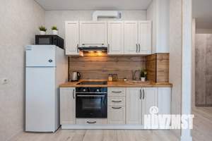 1-к квартира, посуточно, 42м2, 9/25 этаж