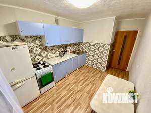1-к квартира, посуточно, 41м2, 8/10 этаж