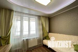 1-к квартира, посуточно, 42м2, 2/10 этаж