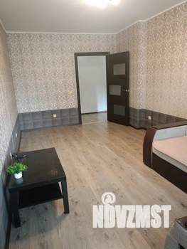 1-к квартира, посуточно, 38м2, 7/24 этаж