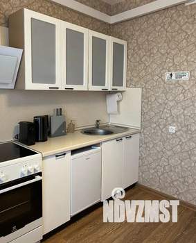 1-к квартира, посуточно, 39м2, 3/18 этаж