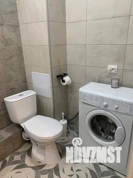 1-к квартира, посуточно, 37м2, 13/22 этаж