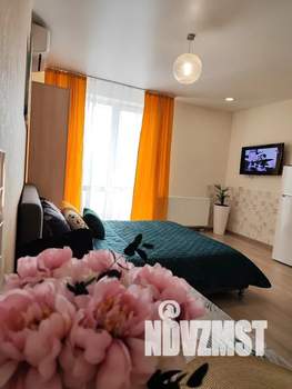 Студия квартира, посуточно, 35м2, 23/25 этаж