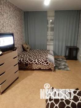 1-к квартира, посуточно, 33м2, 10/10 этаж