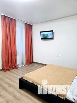 1-к квартира, посуточно, 35м2, 4/25 этаж