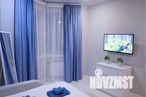 1-к квартира, посуточно, 35м2, 7/25 этаж