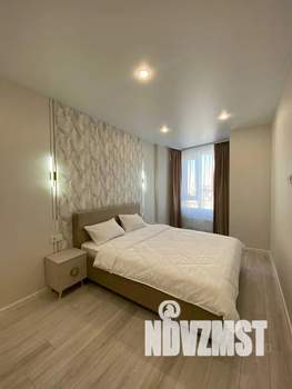 2-к квартира, посуточно, 45м2, 14/33 этаж