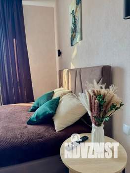 Студия квартира, посуточно, 33м2, 8/32 этаж