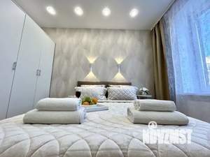 1-к квартира, посуточно, 40м2, 5/8 этаж