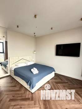 Студия квартира, посуточно, 35м2, 18/21 этаж