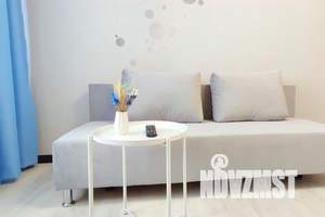 2-к квартира, посуточно, 50м2, 5/8 этаж