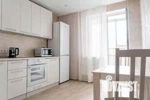 1-к квартира, посуточно, 37м2, 1/1 этаж