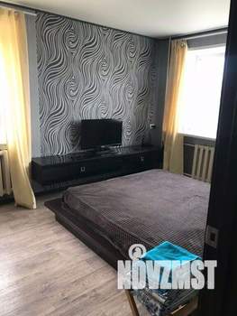 1-к квартира, посуточно, 33м2, 1/1 этаж