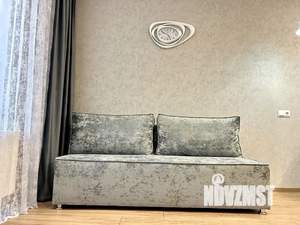 1-к квартира, посуточно, 40м2, 5/8 этаж
