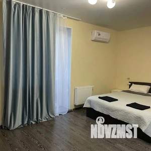 1-к квартира, посуточно, 28м2, 1/1 этаж