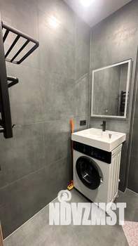 Студия квартира, посуточно, 36м2, 1/20 этаж