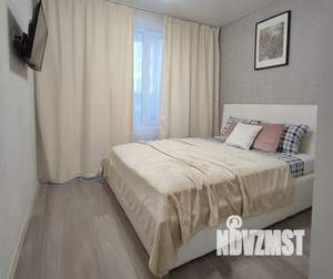 Студия квартира, посуточно, 28м2, 15/25 этаж