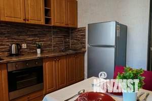 1-к квартира, посуточно, 40м2, 5/15 этаж