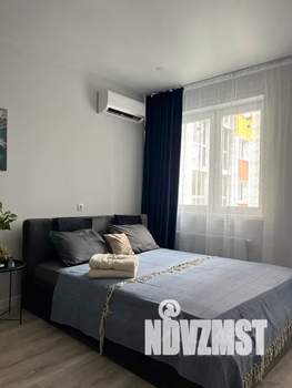 Студия квартира, посуточно, 32м2, 15/25 этаж