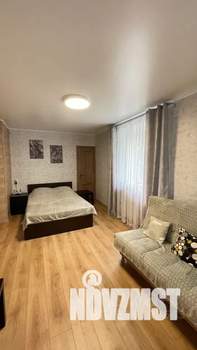 1-к квартира, посуточно, 33м2, 3/5 этаж