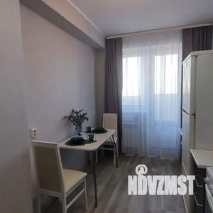 1-к квартира, посуточно, 35м2, 8/22 этаж