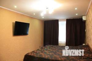 1-к квартира, посуточно, 40м2, 1/9 этаж