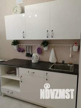 1-к квартира, посуточно, 40м2, 18/24 этаж