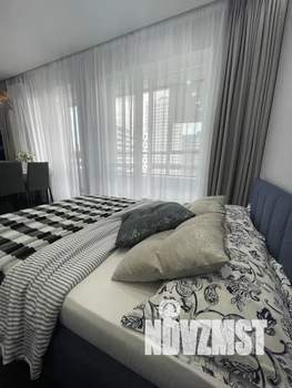 Студия квартира, посуточно, 40м2, 10/25 этаж